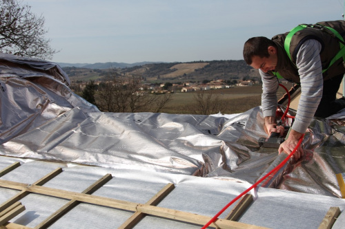 réaliser des travaux d'isolation